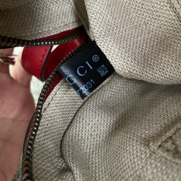 ✨✨Gucci Bee Web Camera Bag✨✨ - Picture 13 of 16